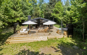 Nice Home In Sjællands Odde With Kitchen in Yderby